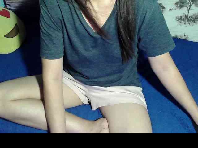 LizBeth23 webcam