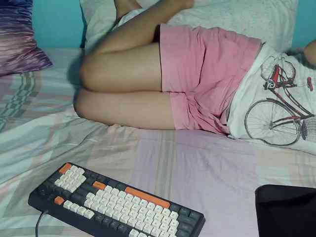 LizBeth23 webcam
