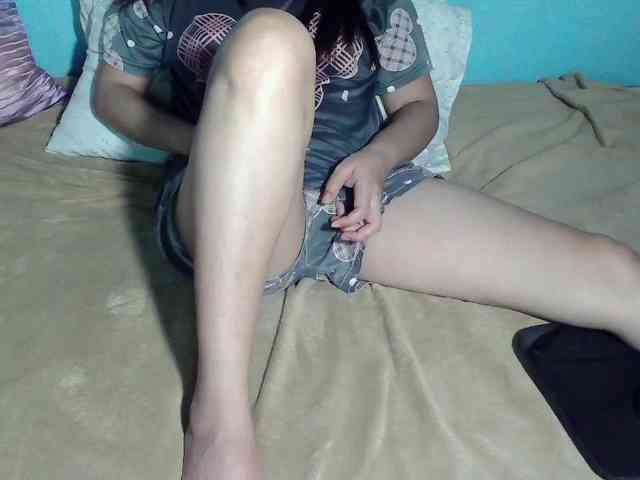 LizBeth23 webcam