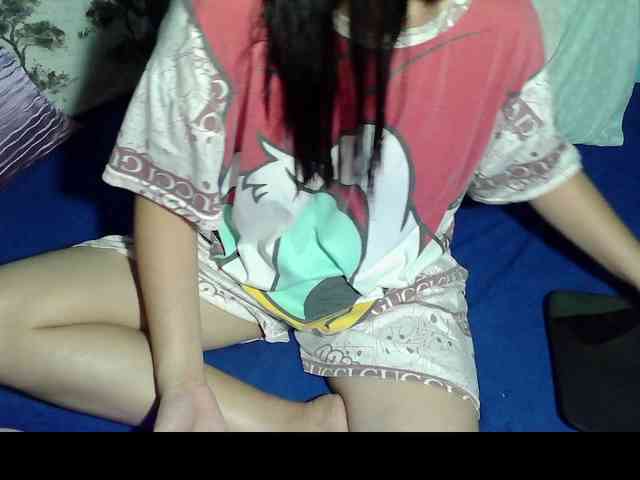 LizBeth23 webcam