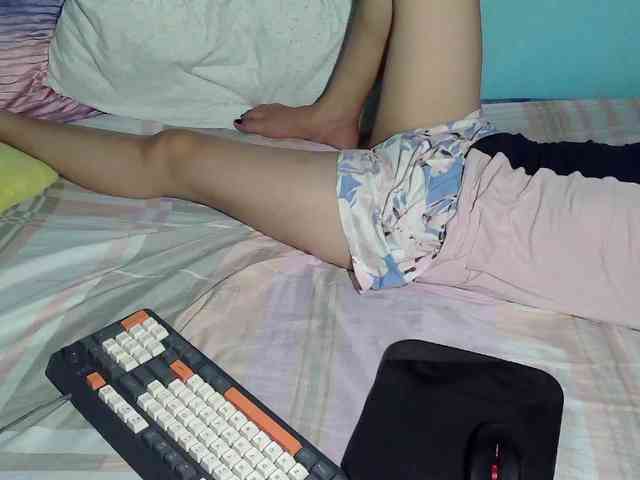 LizBeth23 webcam