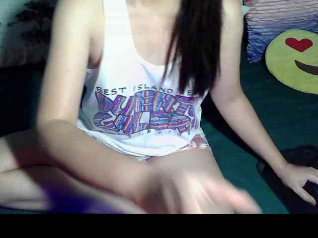 LizBeth23 Live Webcam on BongaCams