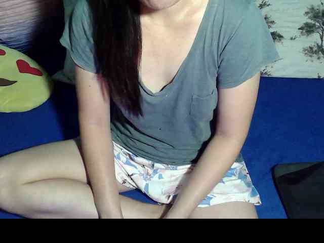 LizBeth23 webcam