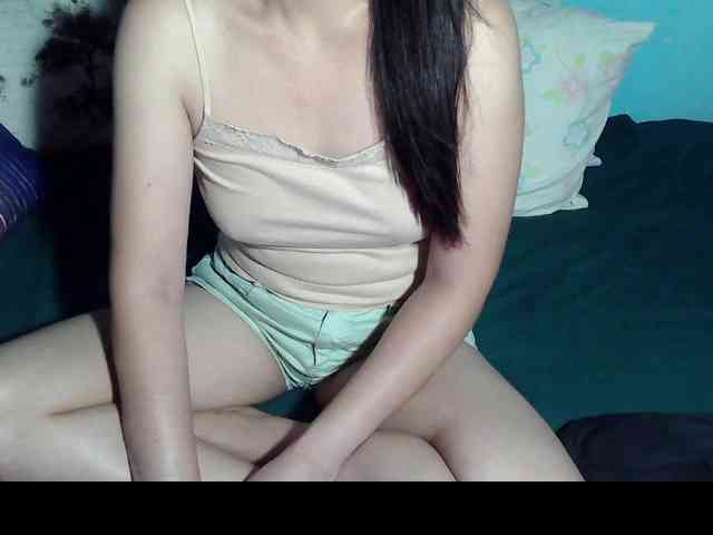 LizBeth23 webcam