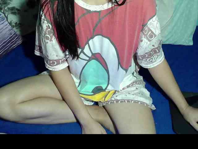 LizBeth23 webcam