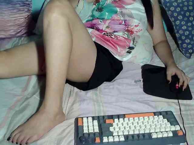 LizBeth23 webcam