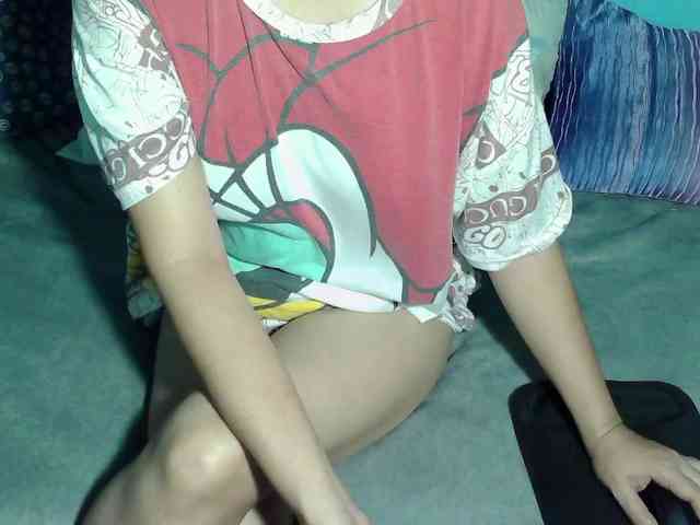 LizBeth23 webcam