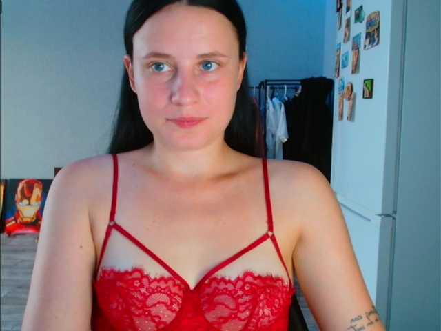 VikiKelt live webcam show