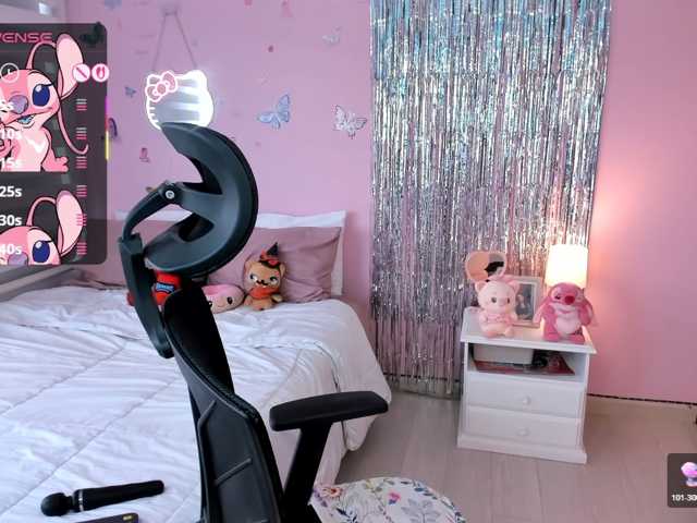 Kiarielle live cam preview