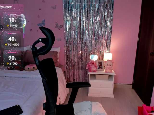 Kiarielle live webcam show