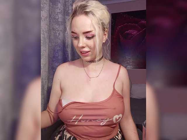 AsyaMi live cam on BongaCams