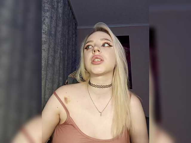 AsyaMi live cam on BongaCams