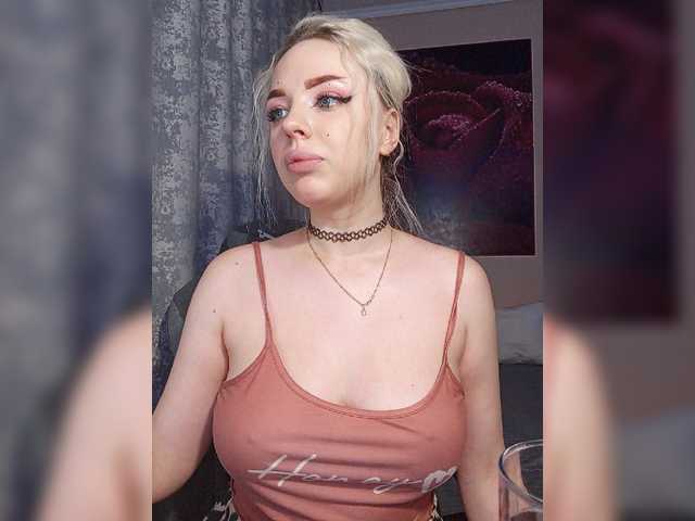 AsyaMi live cam on BongaCams