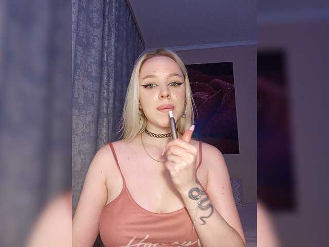 AsyaMi live cam on BongaCams