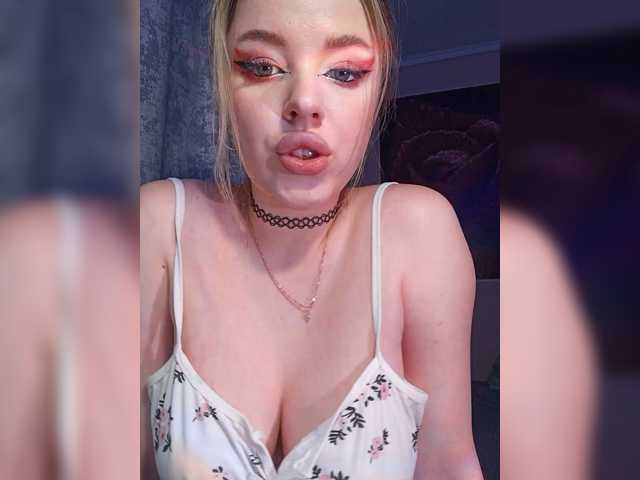 AsyaMi live cam on BongaCams