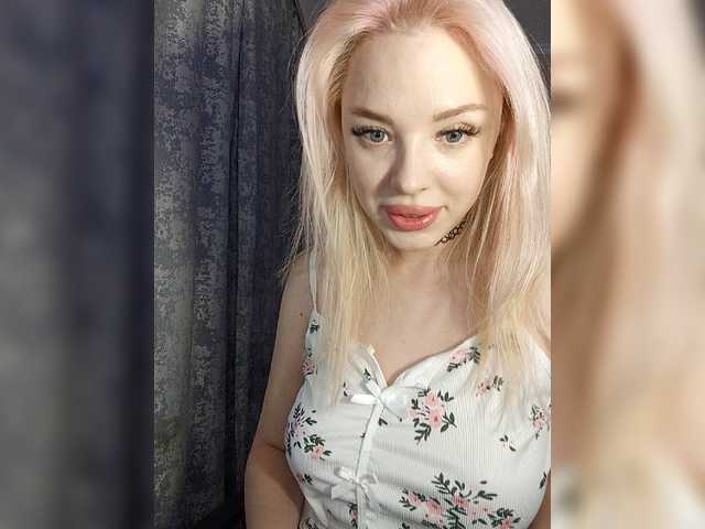 AsyaMi live cam on BongaCams