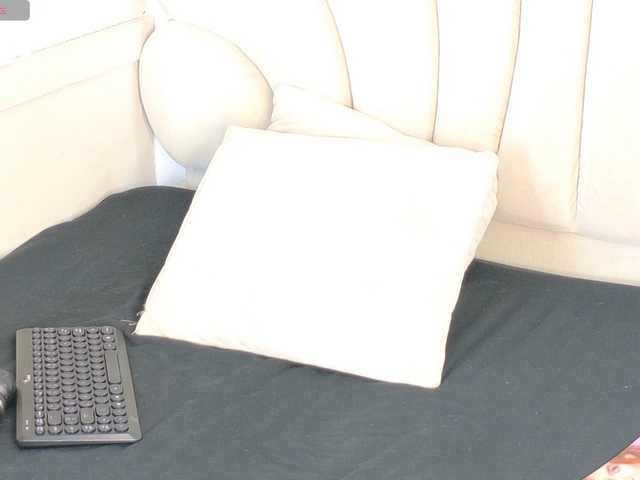 bonieklent live cam on BongaCams