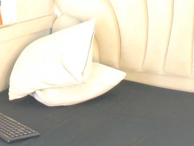 bonieklent live cam on BongaCams