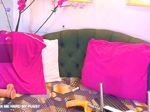 bonieklent live cam on BongaCams