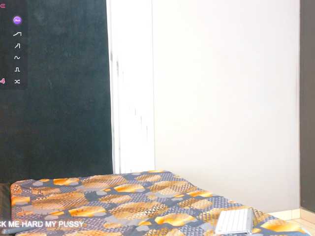 bonieklent live cam on BongaCams