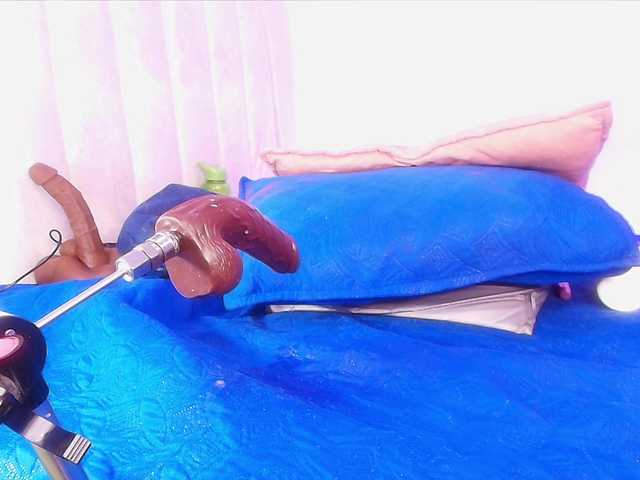 ssusy-ebony live cam on BongaCams