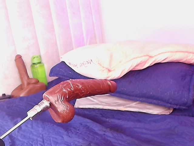 ssusy-ebony live cam on BongaCams