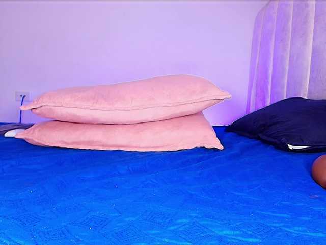 ssusy-ebony live cam on BongaCams