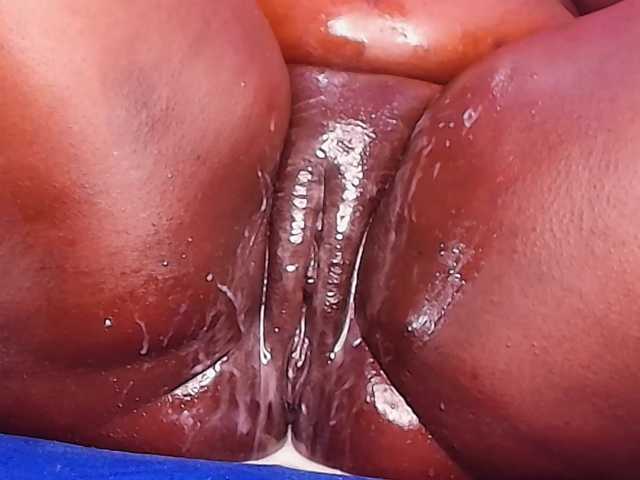 ssusy-ebony
