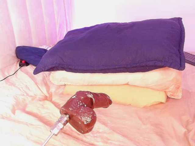 ssusy-ebony live cam on BongaCams