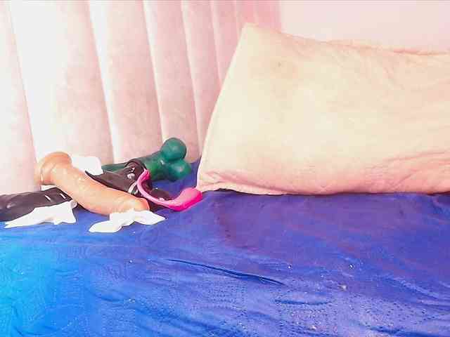 ssusy-ebony webcam