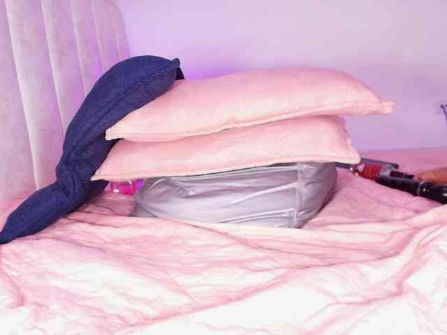 ssusy-ebony webcam