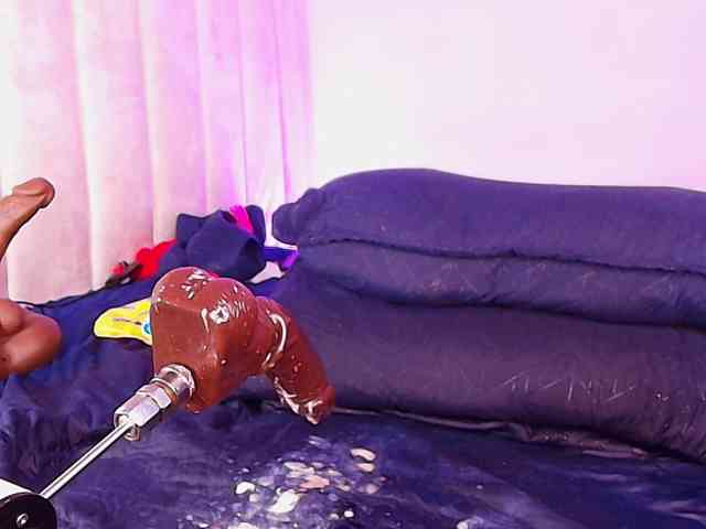 ssusy-ebony webcam