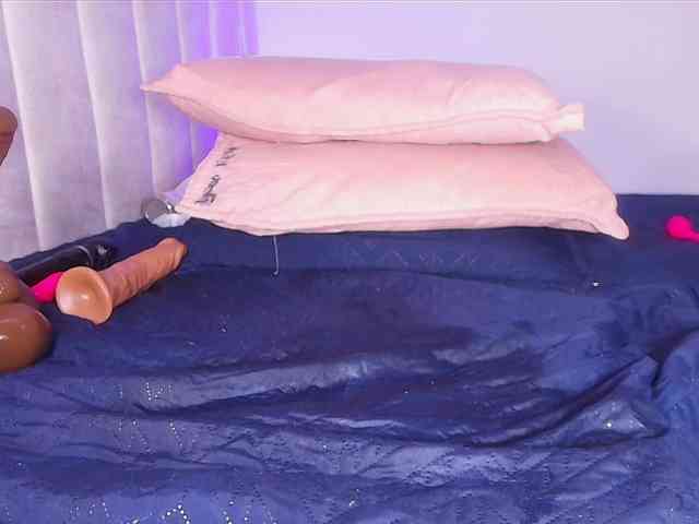 ssusy-ebony webcam
