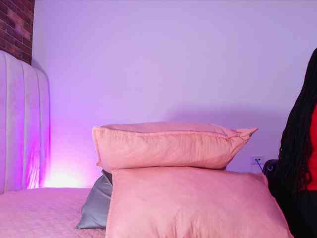 ssusy-ebony webcam