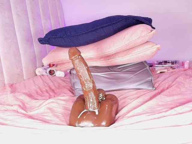ssusy-ebony webcam