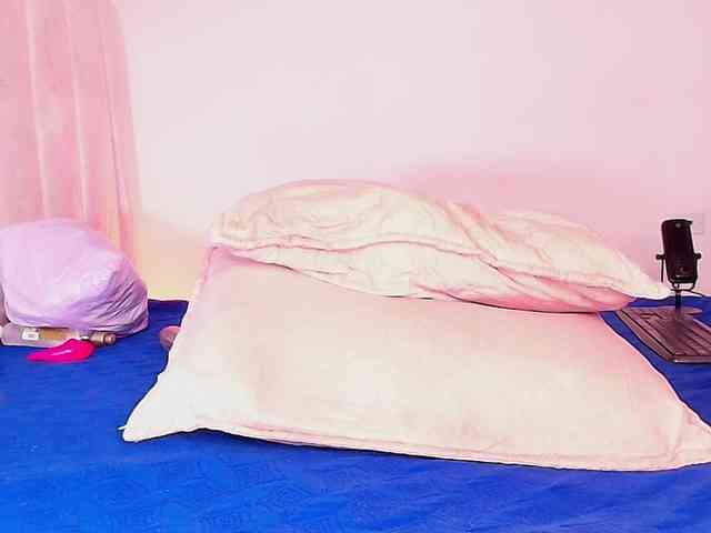 ssusy-ebony webcam