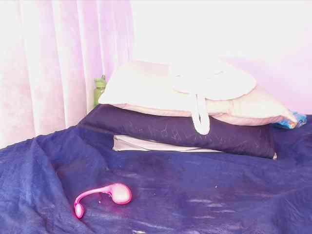 ssusy-ebony webcam