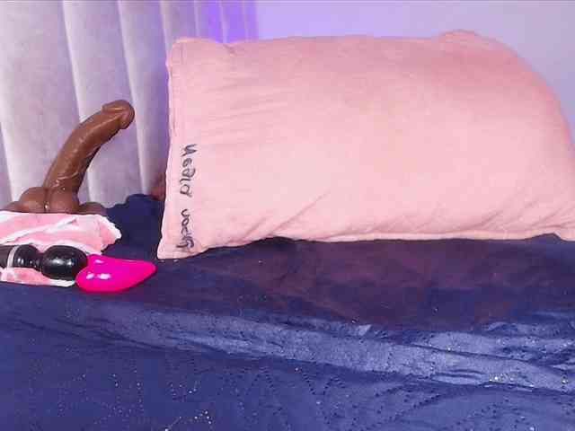 ssusy-ebony webcam