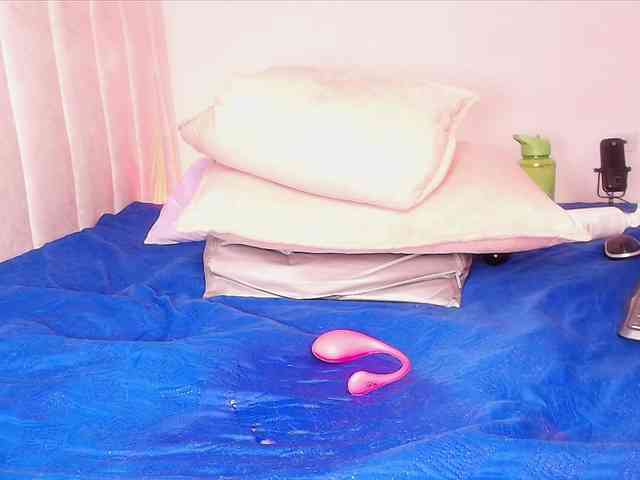 ssusy-ebony webcam