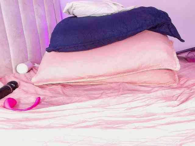 ssusy-ebony webcam