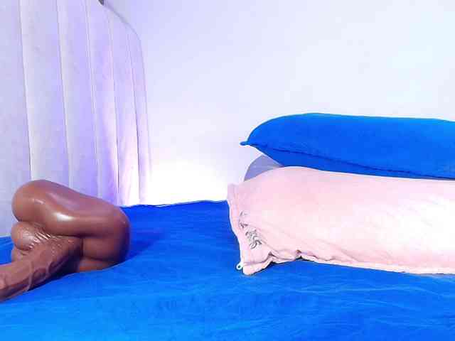 ssusy-ebony webcam