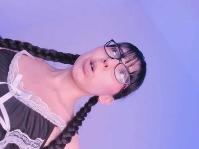 kiwi----- live cam on BongaCams