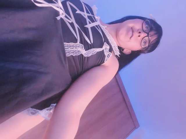 kiwi----- live cam on BongaCams