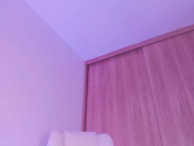 kiwi----- live cam on BongaCams