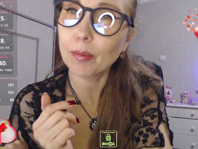 RussellTara, live now on BongaCams