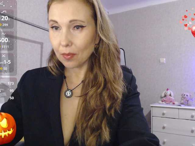RussellTara live cam on BongaCams