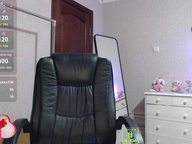 RussellTara live cam on BongaCams