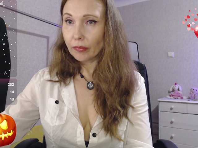 RussellTara live cam on BongaCams