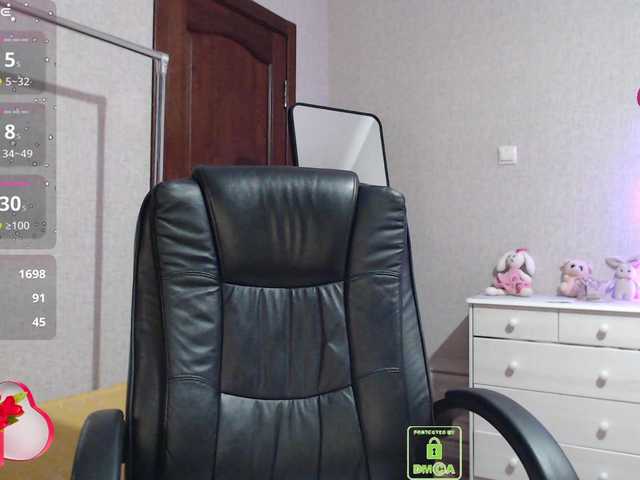 RussellTara live cam on BongaCams