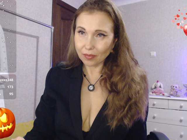 RussellTara live cam on BongaCams